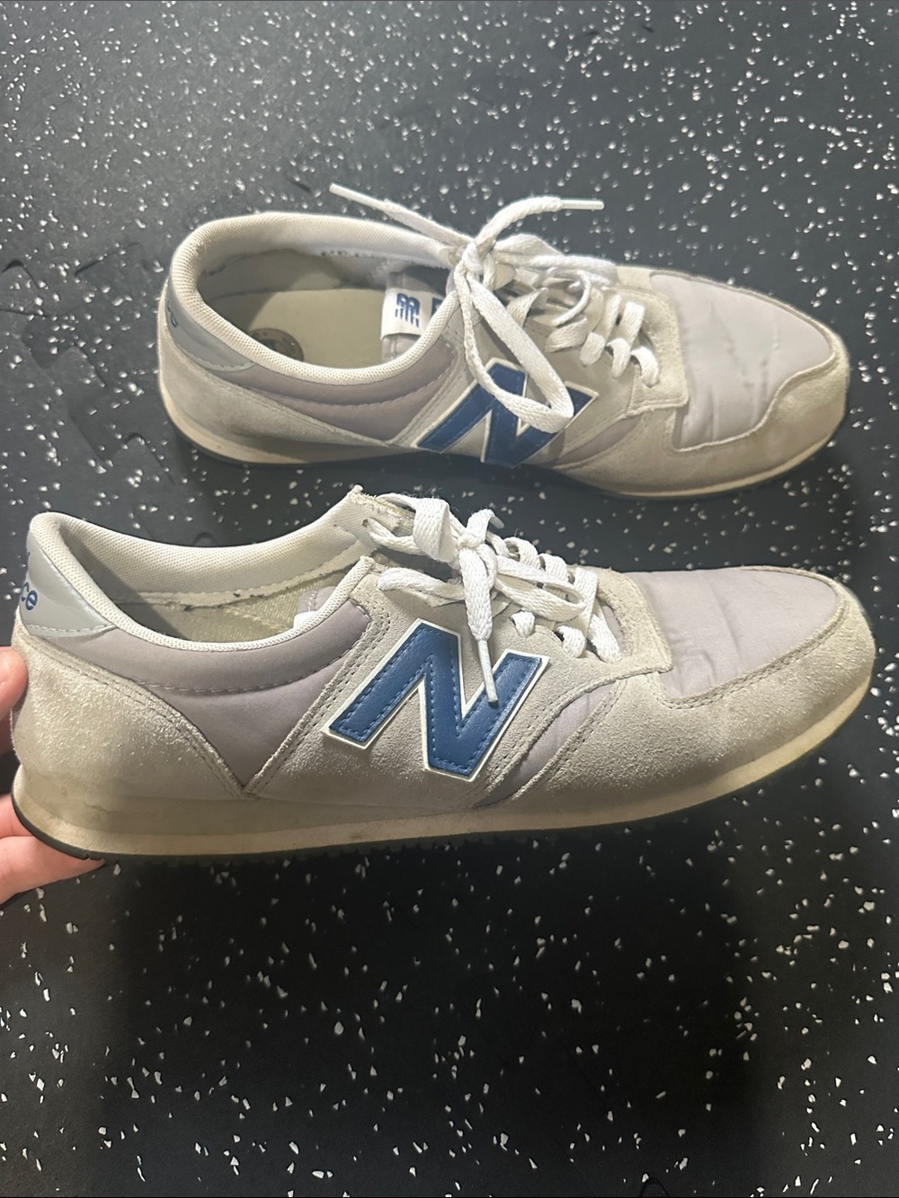 New Balance Men's 420 Light Gray Sneakers with Blue N Logo